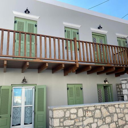 Luca'S Houses Chalki Town Extérieur photo