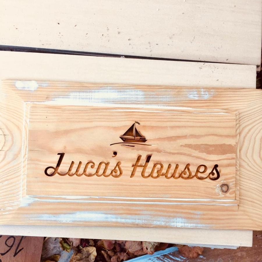 Luca'S Houses Chalki Town Extérieur photo